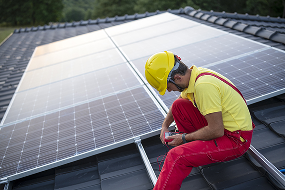 Can Solar Panels of Different Voltages Be Connected In Series or Parallel?